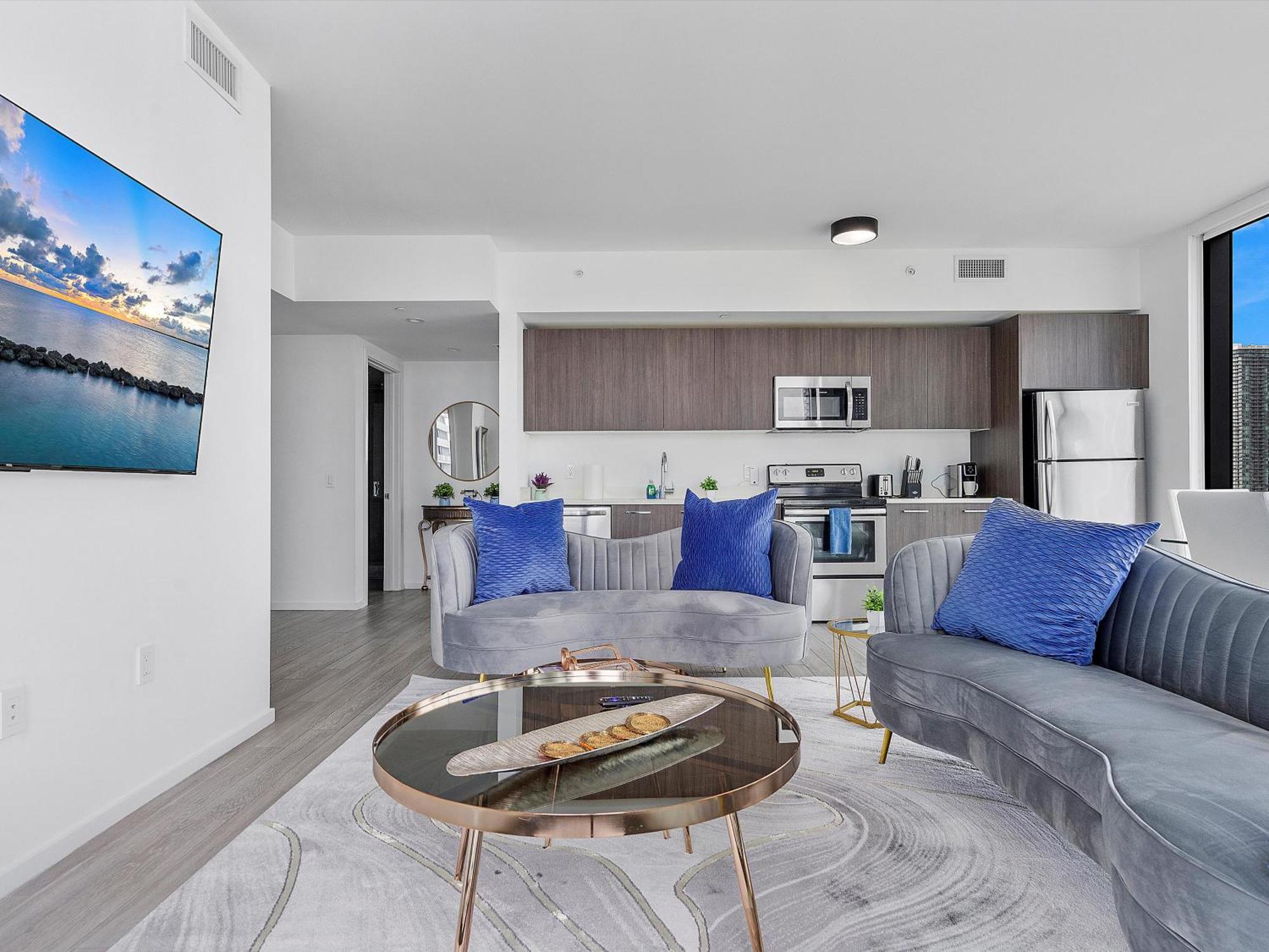 X-lounge - High-rise With Rooftop Pool & Panoramic Views
