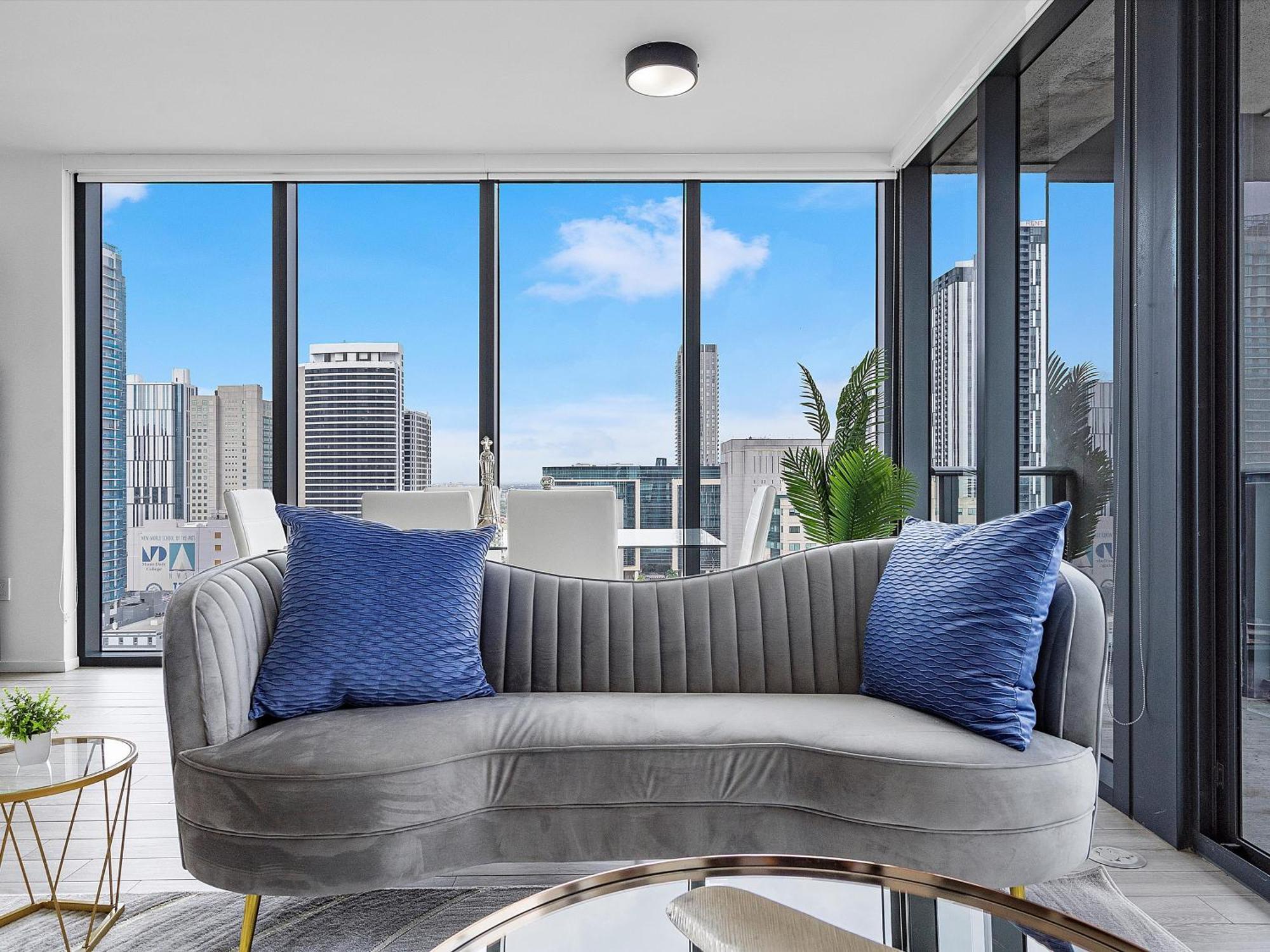 Appartement X-lounge - High-rise With Rooftop Pool & Panoramic Views